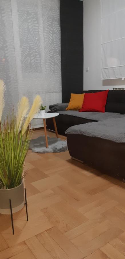 Apartment With Garage Lavici Zagreb Bagian luar foto